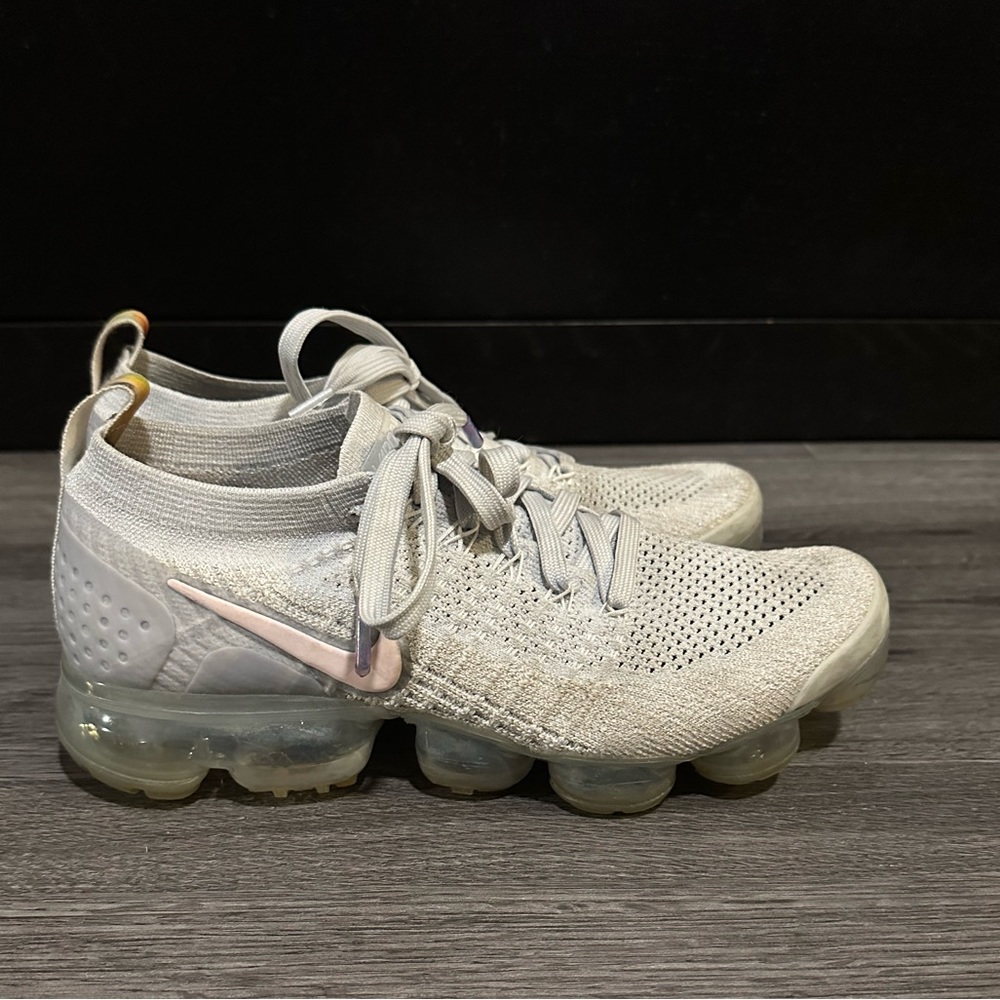 Nike Air VaporMax Flyknit 2 Pure Platinum/Arctic Pink 942843 011 WMNS Sz 8.5